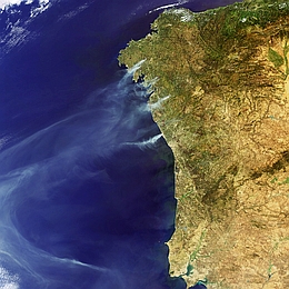 ENVISAT überwachte Waldbrände in Portugal und Spanien. (Foto: ESA)