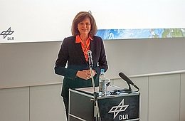 Staatsministerin Ilse Aigner
(Bilder: Raumfahrer.net)