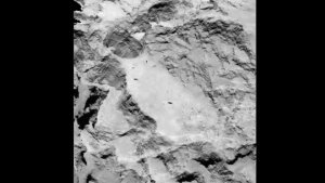 Dieses Foto der Landestelle "A" wurde am 16. August 2014 mit der OSIRIS-Kamera aus einer Entfernung von etwa 100 Kilometern zur Oberfläche des Kometen aufgenommen. Die Auflösung beträgt 1,85 Meter pro Pixel.
(Bild: ESA, Rosetta, MPS for OSIRIS-Team MPS, UPD, LAM, IAA, SSO, INTA, UPM, DASP, IDA)