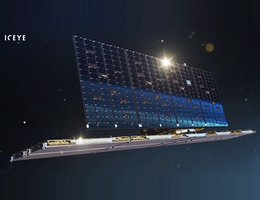 Radarsatellit vom Typ ICEYE-X2 im All - künstlerische Darstellung. (Grafik: ICEYE)