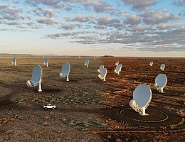 Square Kilometre Array Observatory (SKAO) in Südafrika - künstlerische Darstellung. (Bild: SKAO)