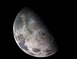 Anders als die Erde besitzt der Mond nur eine sehr, sehr dünne Atmosphäre. (Bild: NASA/JPL/USGS)