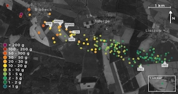 Kartenansicht des Trümmerfeldes in Ribbeck, Berge und Lietzow. Die Pfeile markieren die Fundstücke, die die Wissenschaftler untersucht haben. (Bild: Andreas Möller)