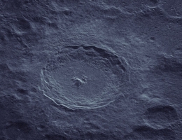 Der ikonische Krater Tycho mit einem Durchmesser von ca. 85 km auf der Südhalbkugel des Mondes. Die Bildauflösung beträgt etwa 20 m. (Bild: Fraunhofer FHR)