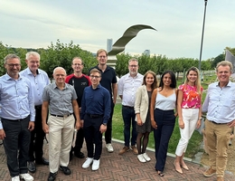 Das Projektteam beim Kick-off Meeting in Bonn. (Foto: OHB)