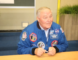 Jerry Ross beim ESTEC Open Day 2024 (Bild: Kirsten Müller)