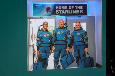 CFT Crewmitglieder Sunita Williams und Butch Wilmore mit Ersatzmann Mike Fincke Bild: Boeing / NASA